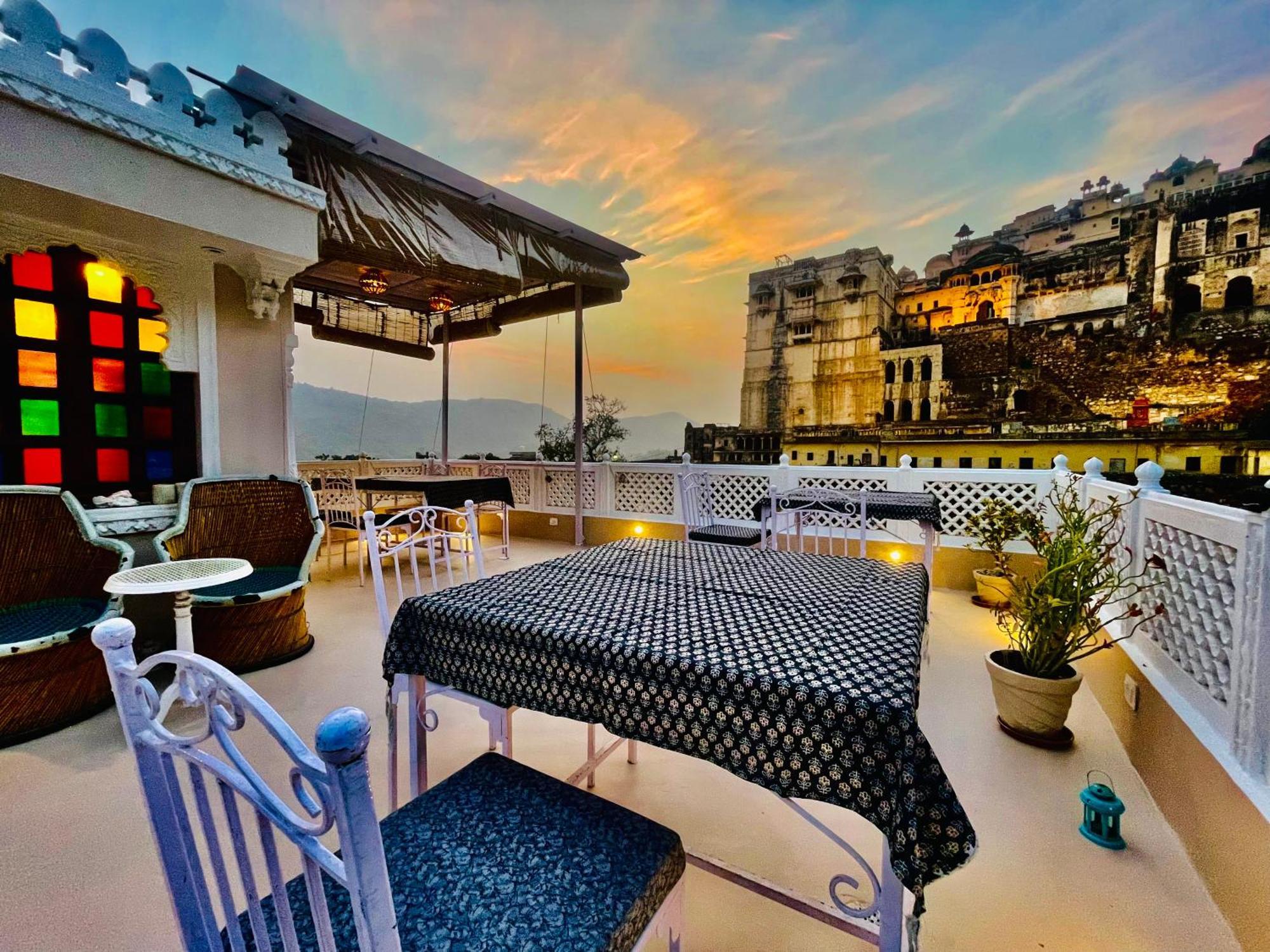 The Castle View Homestay Bundi Bagian luar foto